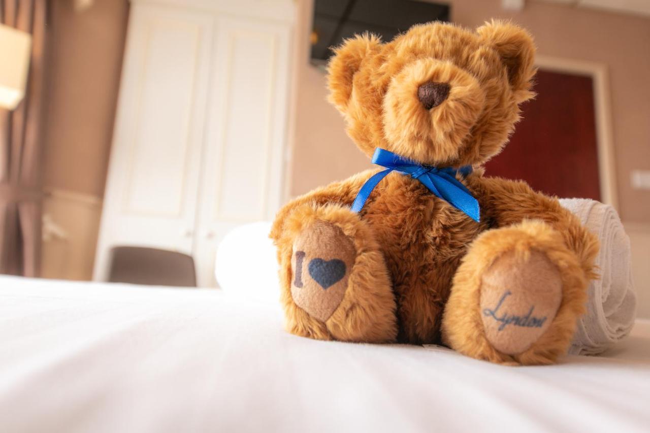 Lyndene Hotel 3*